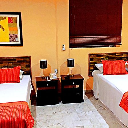 Hotel Versalles Suites Cancun Bagian luar foto