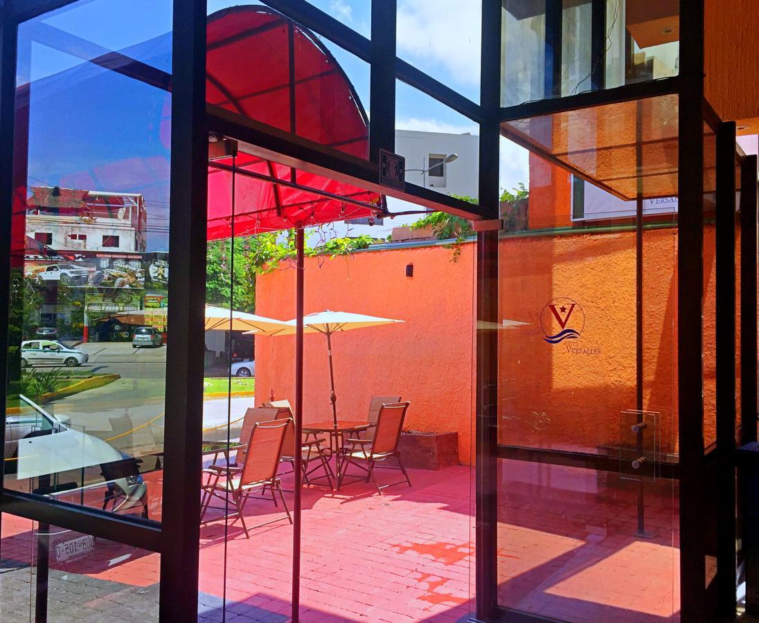 Hotel Versalles Suites Cancun Bagian luar foto