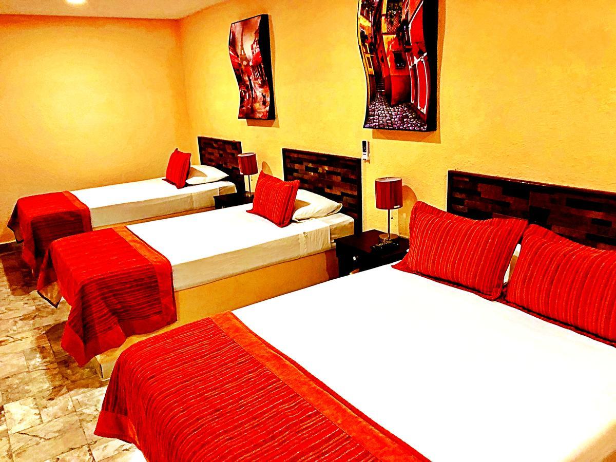 Hotel Versalles Suites Cancun Bagian luar foto